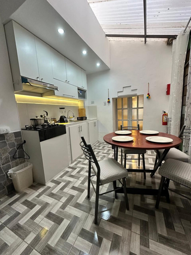Private kitchen 2, ZEVEN HOUSE - CUSCO APARTMENT, Cusco