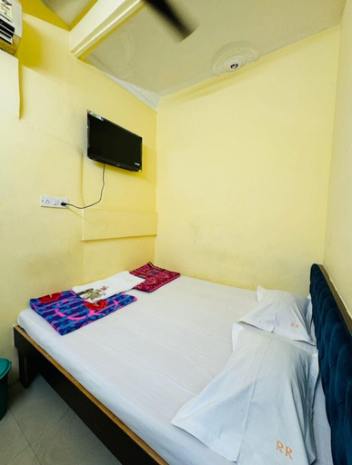 Room 4, RR GUEST HOUSE, Kolkata