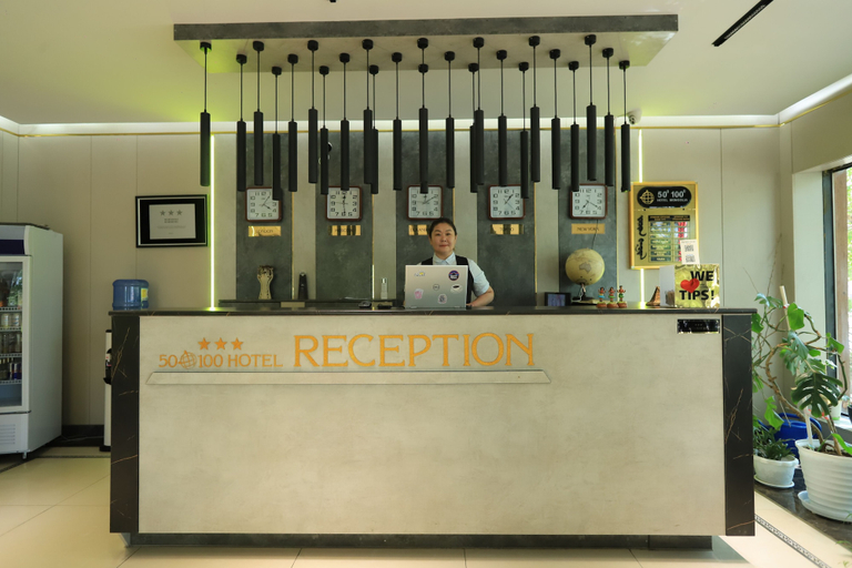 Reception 5, 50100 Hotel, Mörön