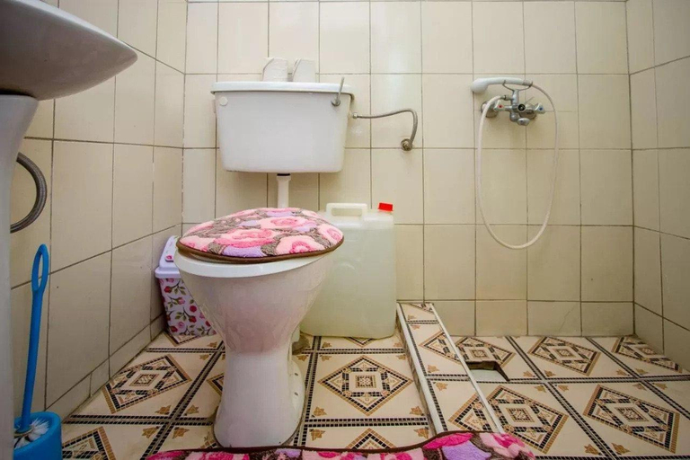Bathroom, La Grand Chez Johnson Hotel Muyenga, Kampala