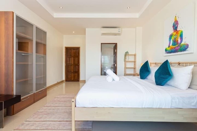 Room 2, BestViewHot Tub pool Great Location v132, Pulau Phuket