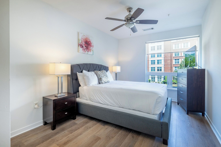 Room 3, 75 Tresser, Fairfield