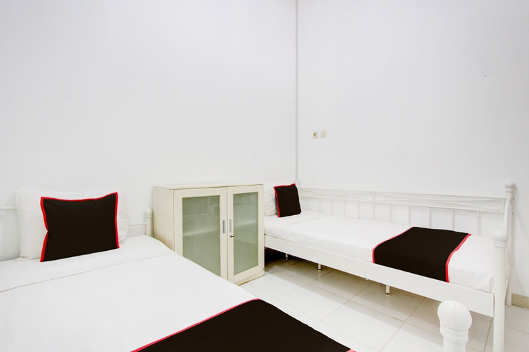 Room 3, Hotel O Guest House Sakinah, Banyumas