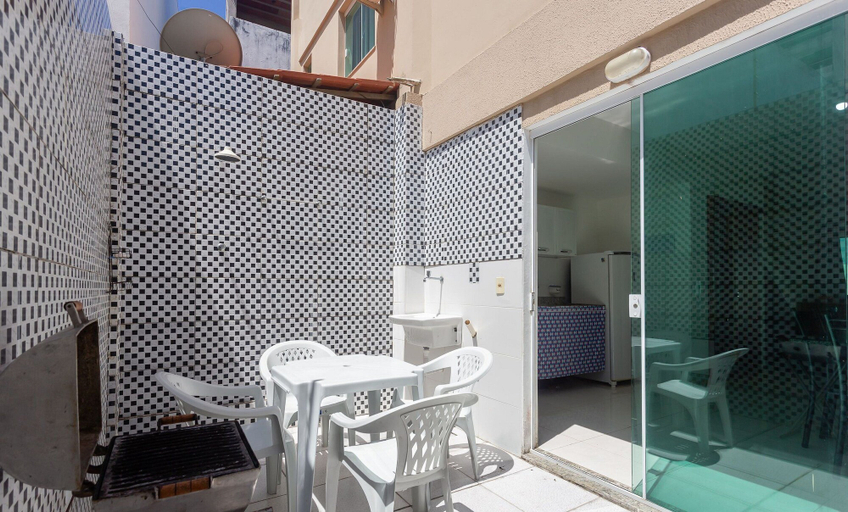 Outdoor dining, Townhouse 300m From Ilheus Beach Vcm005, Ilhéus