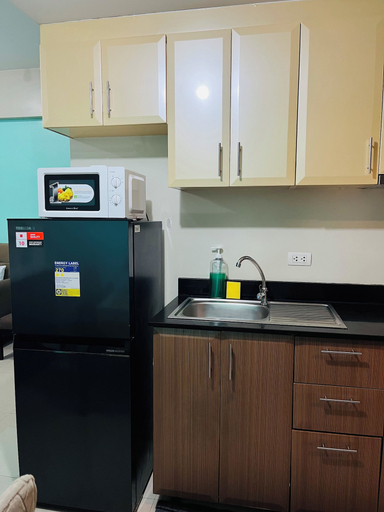 Others 5, One Palm Tree Villas, Pasay City