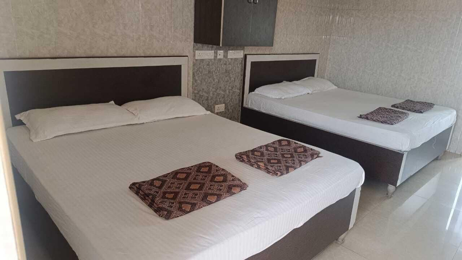 Room 2, Hotel  BMR  Stay, Coimbatore