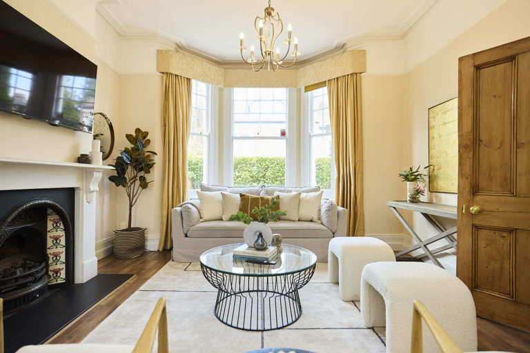 Living area 2, Southwood Retreat on Highgate, London
