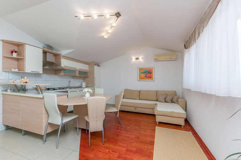 Others 4, Apartments Mia, Omiš
