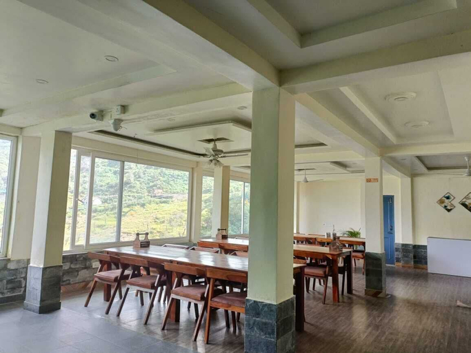 Food & Drinks 5, Heryk Hillview Hotel, Kangra