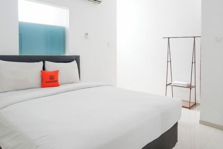 Room 4, KoolKost near Raya Canggu (Minimum Stay 5 Nights), Badung