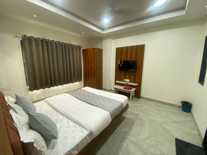 Room 2, Hotel Shree Nakoda Paradise, Ujjain