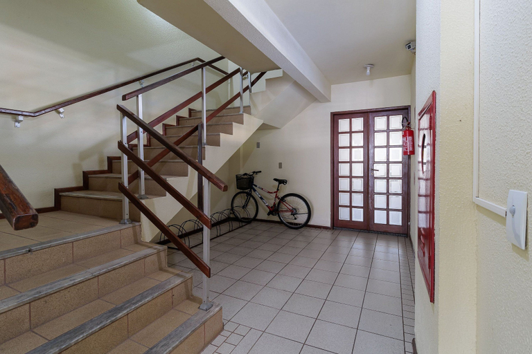 Interior 3, Apto bem Localizado a 500mts da Praia Rhi206, Florianopolis
