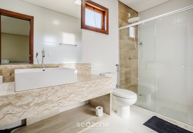 Bathroom 2, House With a Pool 5 Minutes From the Beach Cmv004, Maraú