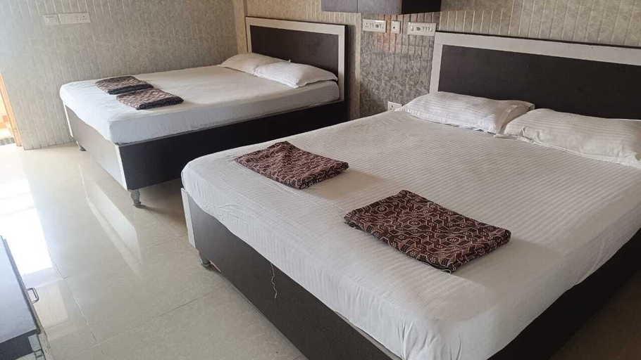 Room 4, Hotel  BMR  Stay, Coimbatore