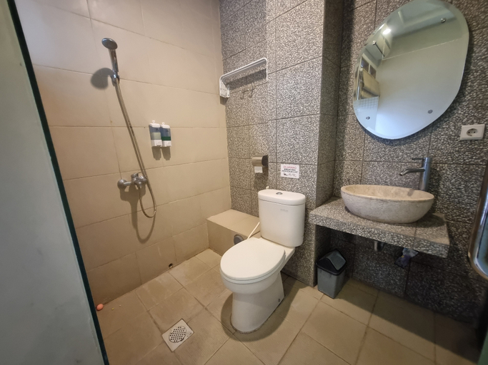 Bathroom, Omah Kawung Homestay Syariah, Sleman