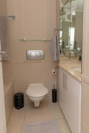 Bathroom 2, Holiday Apartment, Lagoon Beach, City of Cape Town