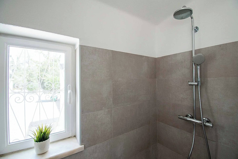Interior 4, Vivienda Pomba, Lagoa