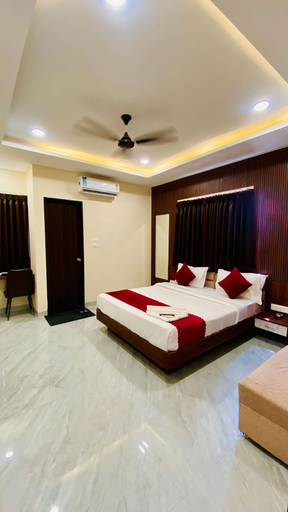 Room 2, Hotel Anand Palace & Restaurant, Indore