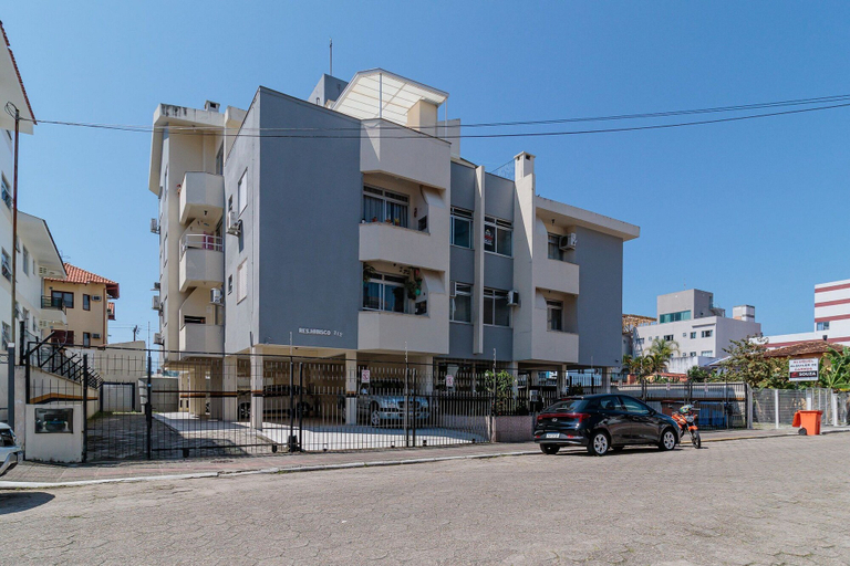 Exterior, Apto bem Localizado a 500mts da Praia Rhi206, Florianopolis