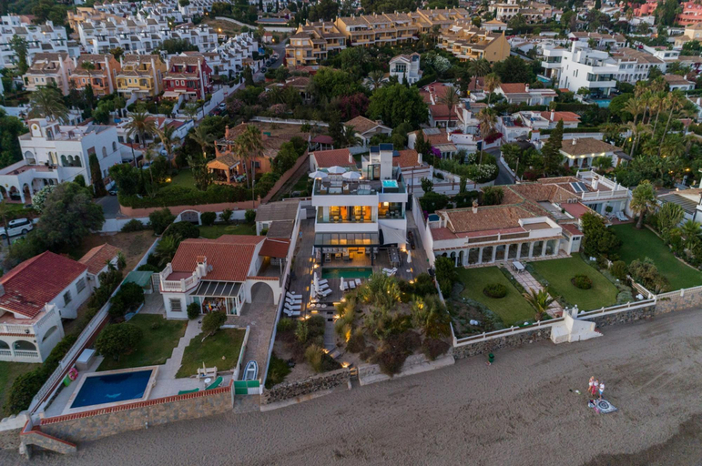 Room 5, Villa Frontline Beach Costabella - Marbella, Málaga