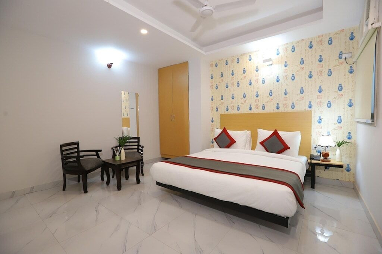 Room 3, Hotel The Anvi Residency Sector 132, Gautam Buddha Nagar