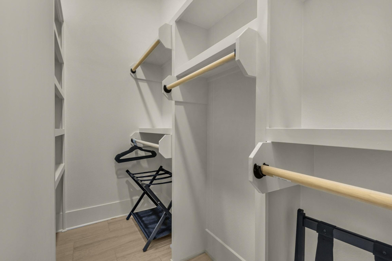 Interior 5, Golden Sands, Escambia