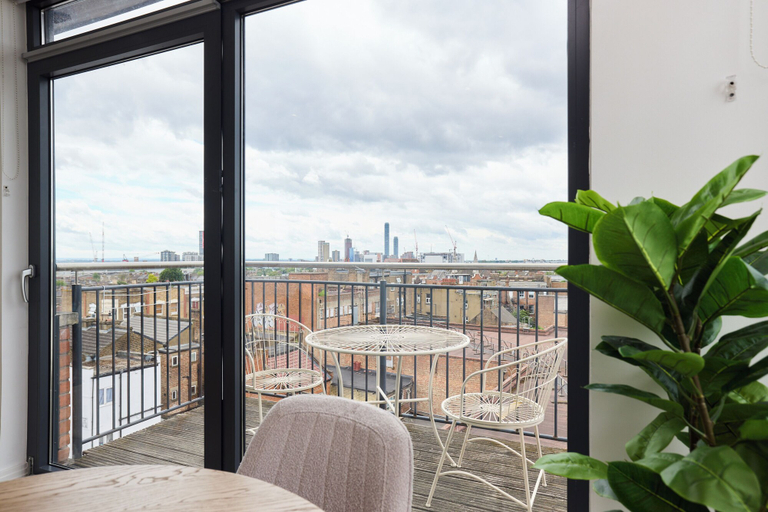 Exterior 5, The Harlesden Outlook, London