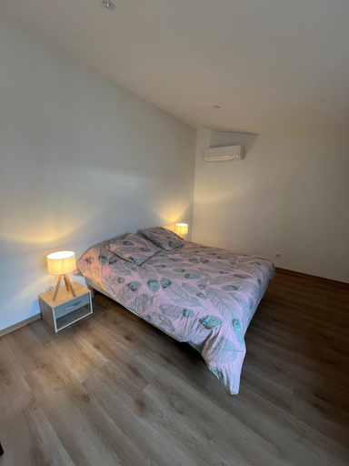 Others 5, Le Cabanon de Pepe, Alpes-de-Haute-Provence