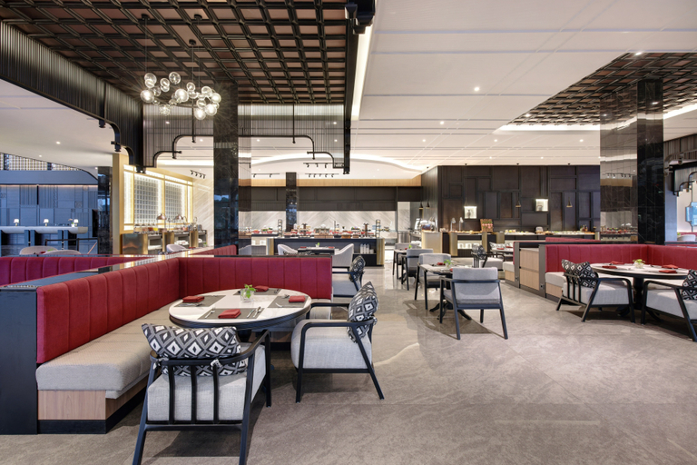 Food & Drinks 5, Grand Mercure Batam Centre, Batam