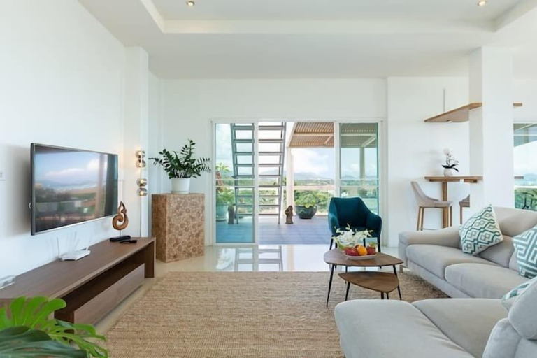 Living area, BestViewHot Tub pool Great Location v132, Pulau Phuket