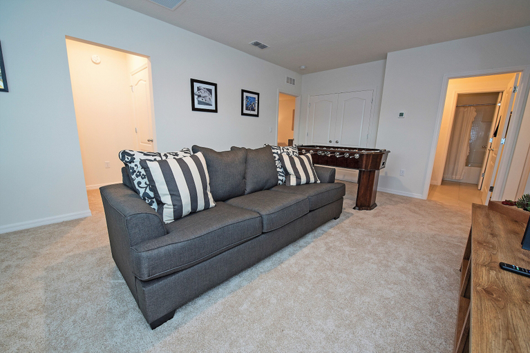Living room 3, Luxury Villa in Stunning Solterra Resort, Polk