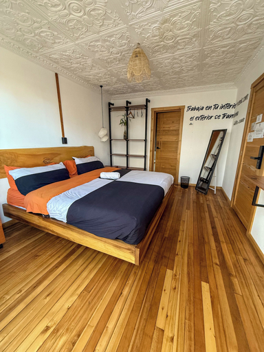 Room 5, Rooms, Cuenca