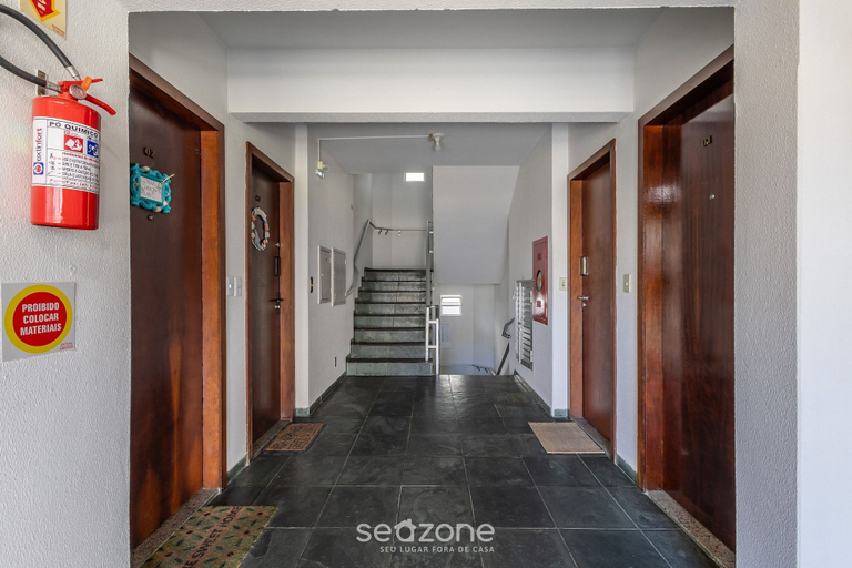 Interior, Apto 2Q 180m da praia com Garagem ERU032, Bombinhas