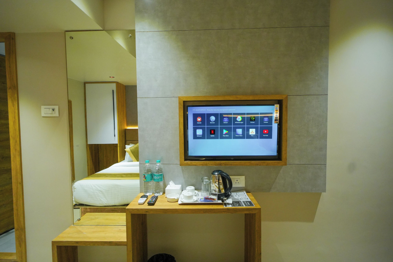 Bedroom 4, Hotel Amber Paramount, Mumbai Suburban