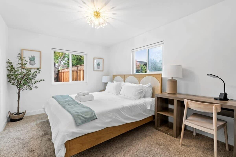 Room 2, @ Marbella Lane - Modern 3broasis 15-min to Levi's, Santa Clara