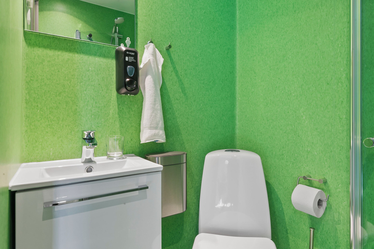 Bathroom 4, MyHotel Taastrup, Høje Taastrup