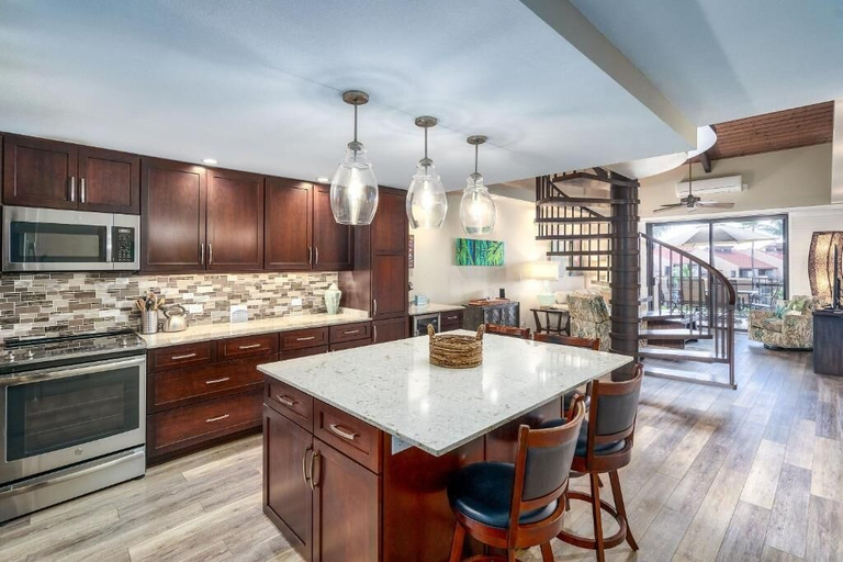Private kitchen 5, Kamaole Sands, Maui