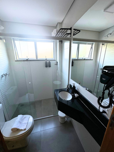 Bathroom 2, Spinn Mairiporã by Easy Hotéis, Mairiporã