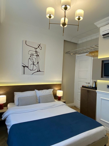 Room 3, Emily Taksim Hotel, Beyoğlu