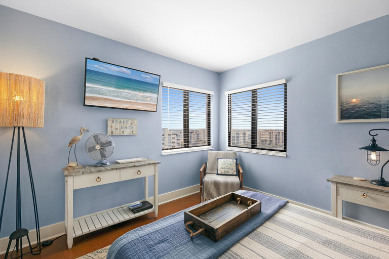 Room 5, Shorehom by the Sea 75, Volusia