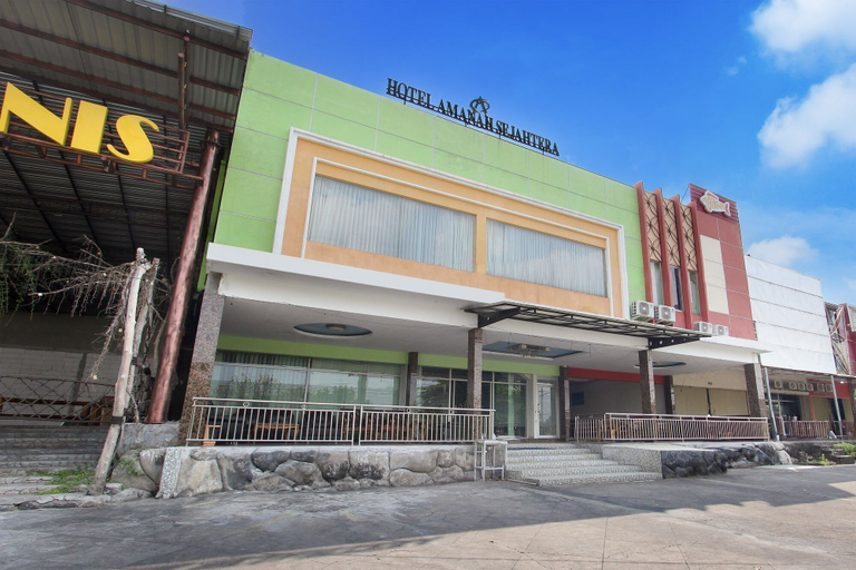 Exterior 2, Dancenter Amanah Sehajtera, Solo