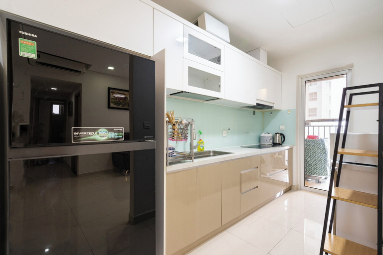 Shared kitchen 2, Nice Apartments near Tan Son Nhat Airpot, Phú Nhuận