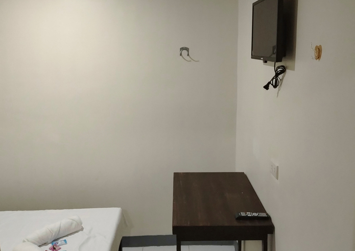 Bedroom 4, RM Dormitel by RedDoorz, Butuan City