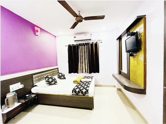 Primary image, Shirdi Hotel Sai B Residency, Ahmadnagar