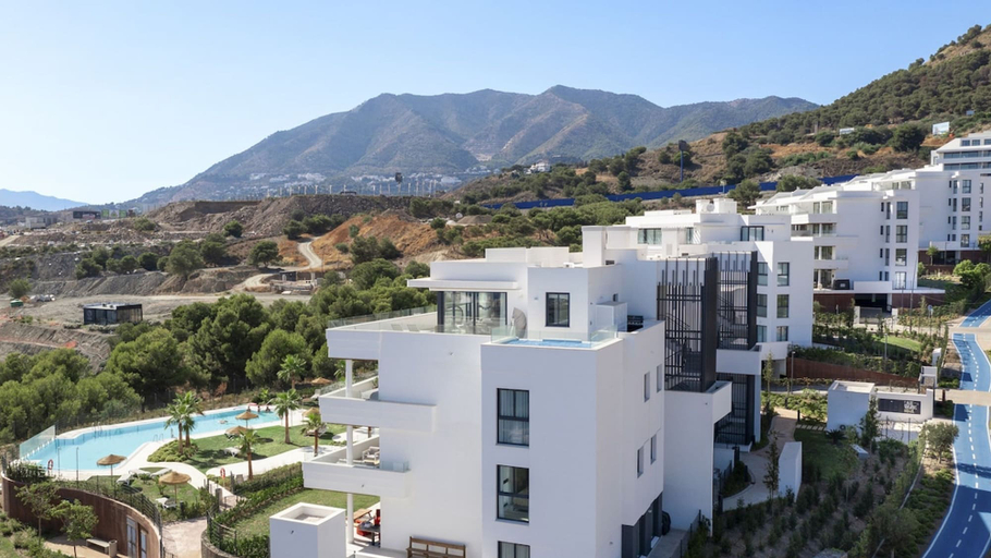 Exterior & Views 2, Exclusive 3-bedroom Apartment in Higueron, Málaga