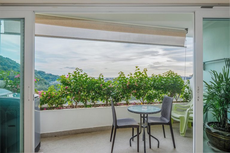 Balcony 3, Scenic 1BR Escape Near Beach C195, Pulau Phuket