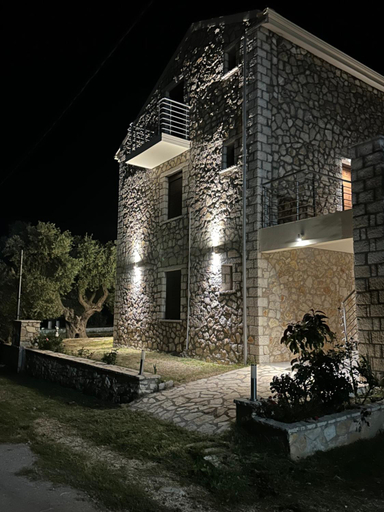 Others 3, Green Hill, Epirus