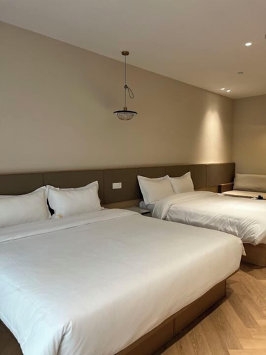 Room 4, Shanghai Hills&Mico Hotel Residences, Shanghai