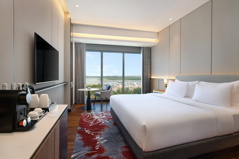 Bedroom 3, Grand Mercure Batam Centre, Batam