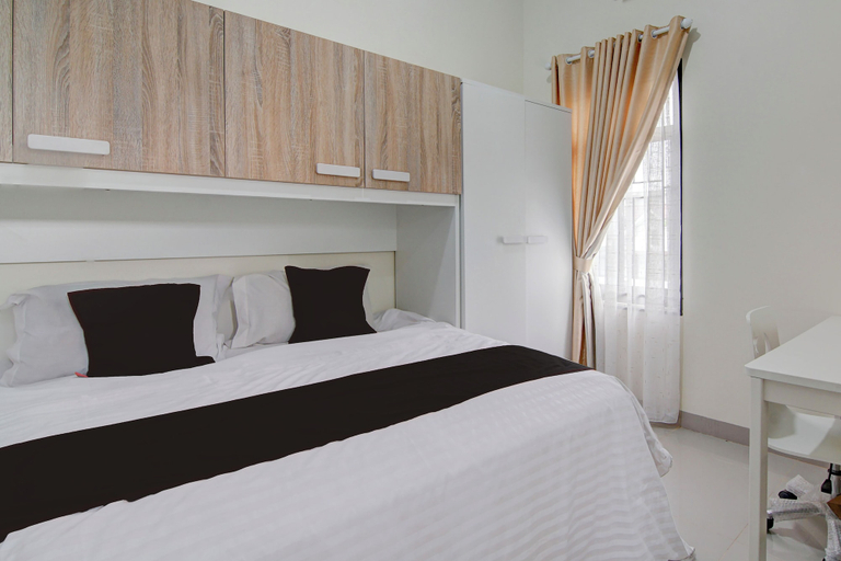 Room 4, OYO 94758 Kamila House, Pekanbaru